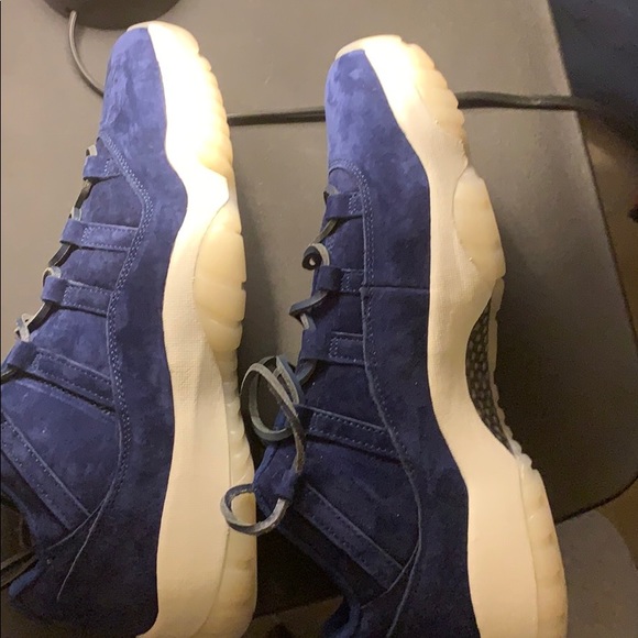 Jordan 11s lows